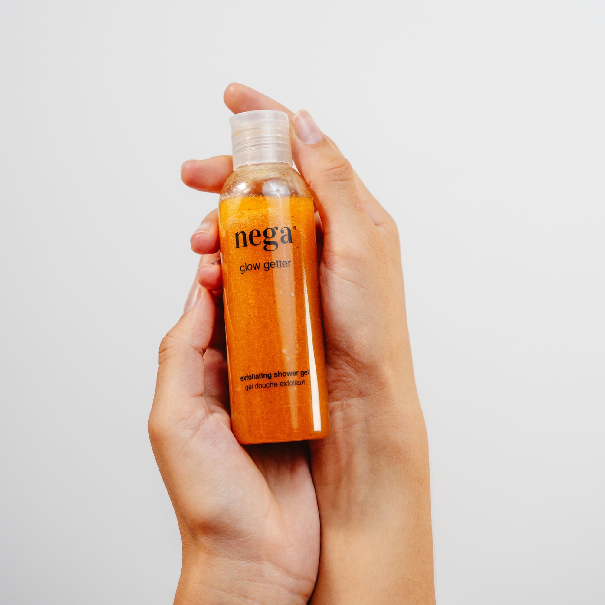 Natural exfoliating gel that refreshes and nourishes